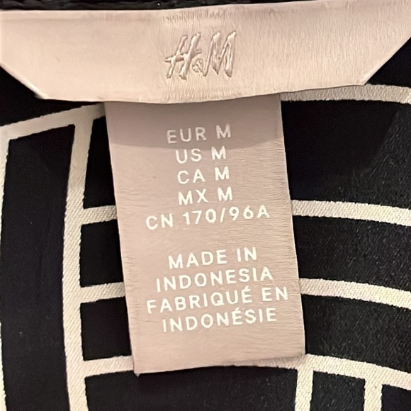 H&M Women’s Size Medium Long Satin Sheath Dress With Belt Black and White - Picture 6 of 14